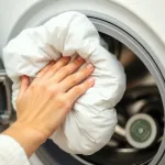 Jak prać kołdrę w pralce? Praktyczne porady i wskazówki